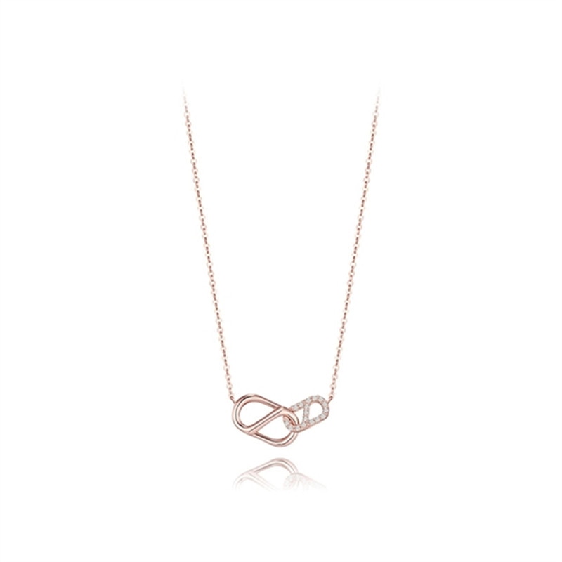 Han Suxi's rose gold necklace