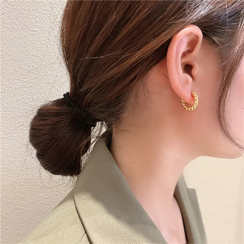 Suzy Wrap Circle Earrings